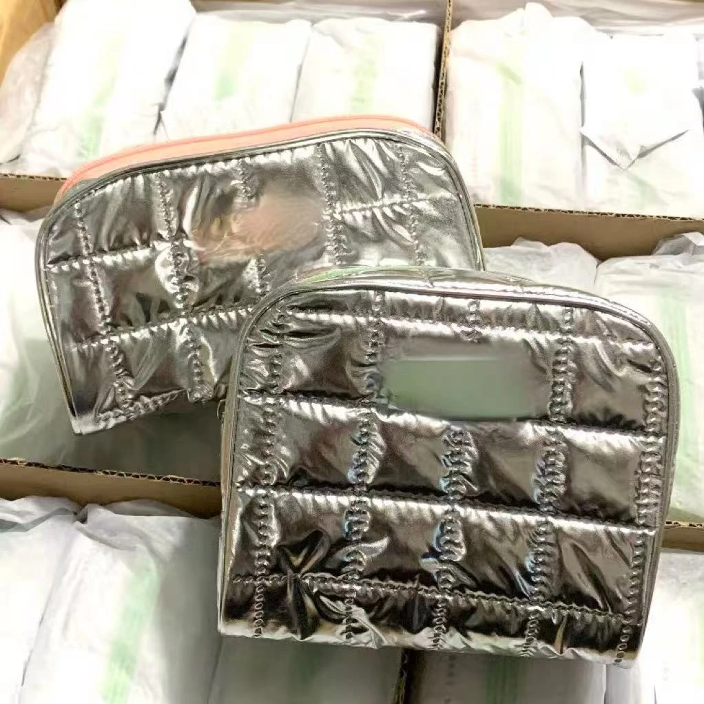 068倩倩化妆包混发