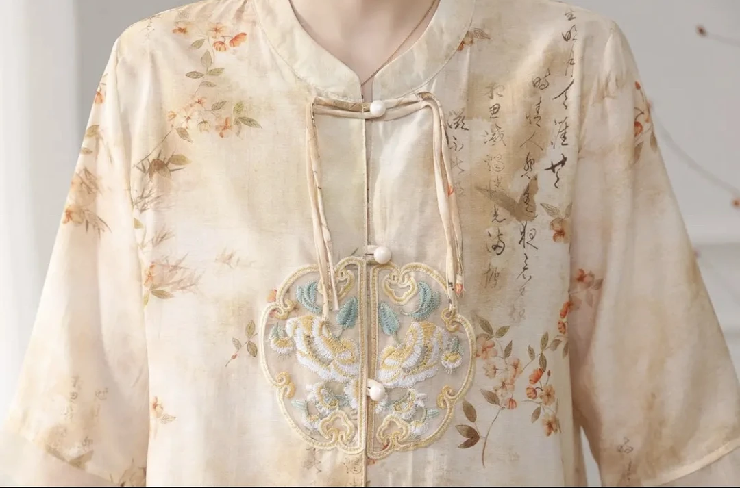 L013 宽松型立领短袖花色女装夏季中袖薄雾少女风