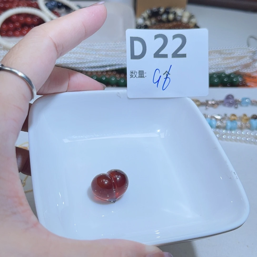 易****血珀未镶嵌珠宝奇石D22。