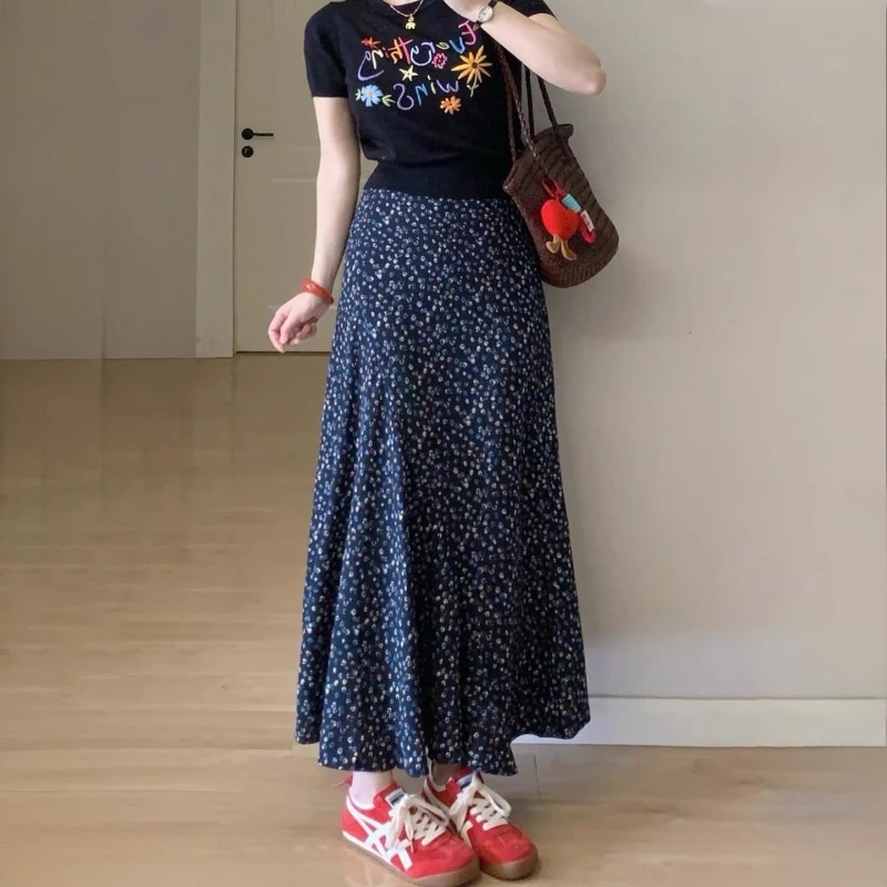 夏日韩系碎花裙女遮肉显瘦半身裙薄款大码梨型宽松遮胯中长款裙子