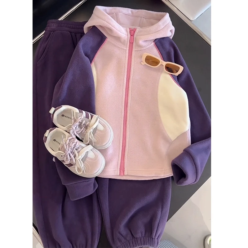 女童摇粒绒外套秋装2025新款儿童洋气连帽上衣春秋季女孩拼色卫衣