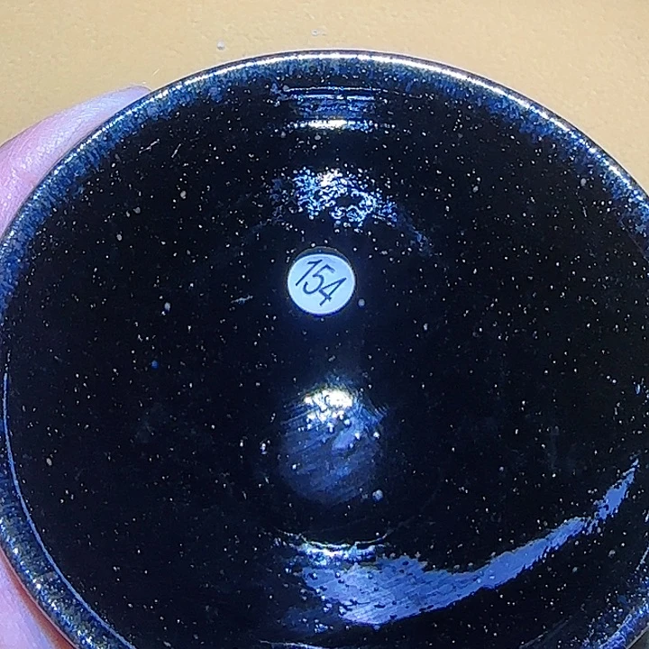 茶盏峰**业只会把他当作是朋友圈一