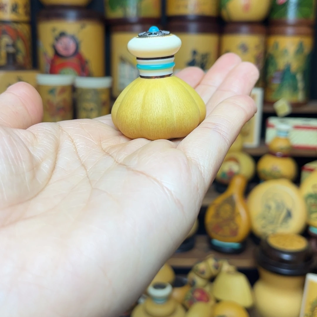 不***扰大叶紫檀（黑酸枝木类）