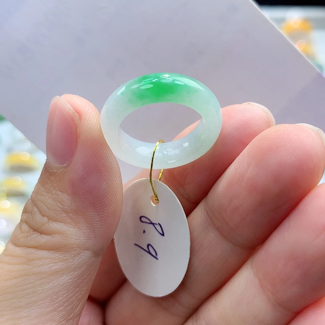 翡翠戒指未镶嵌8.9圈