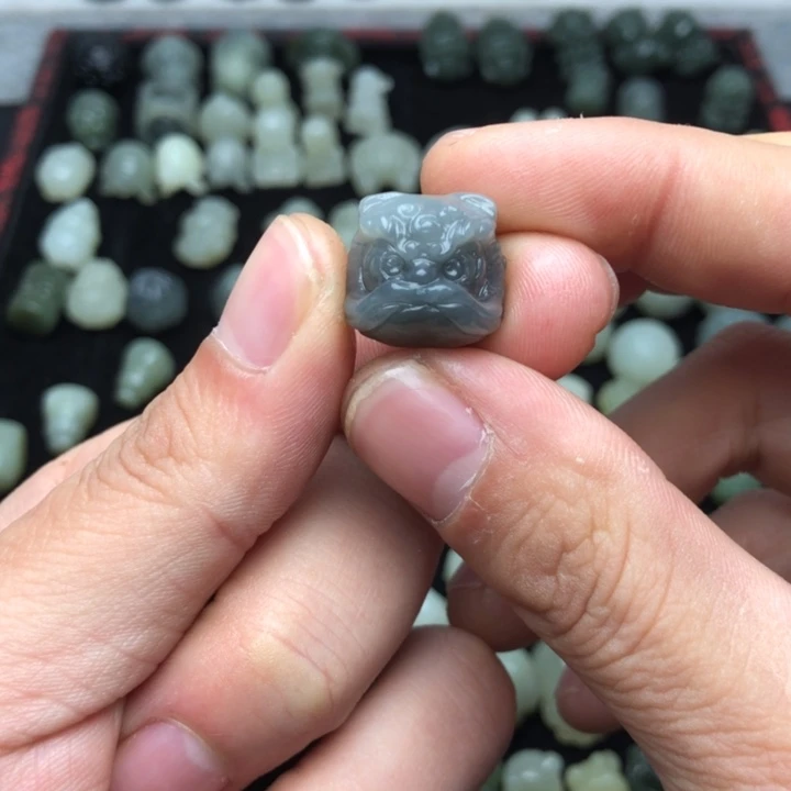 【闪购商品】和田玉颈饰未镶嵌小***头