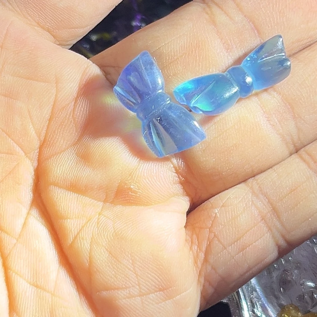 未镶嵌颈饰水晶海蓝宝