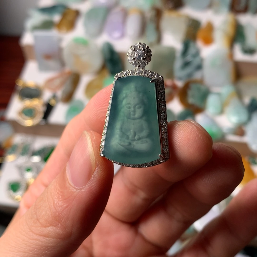 翡翠未镶嵌颈饰危地马拉翡翠，宝宝佛