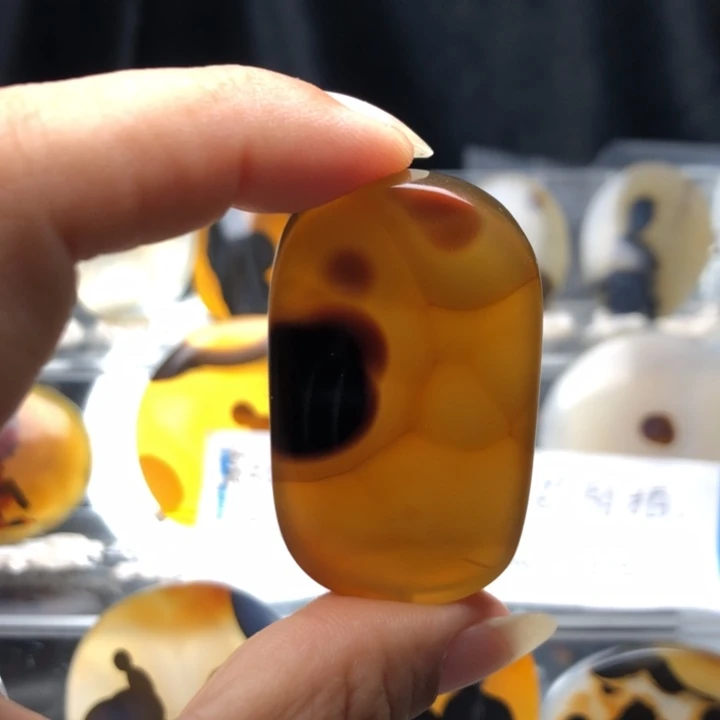 合金玛瑙/玉髓珠宝奇石140