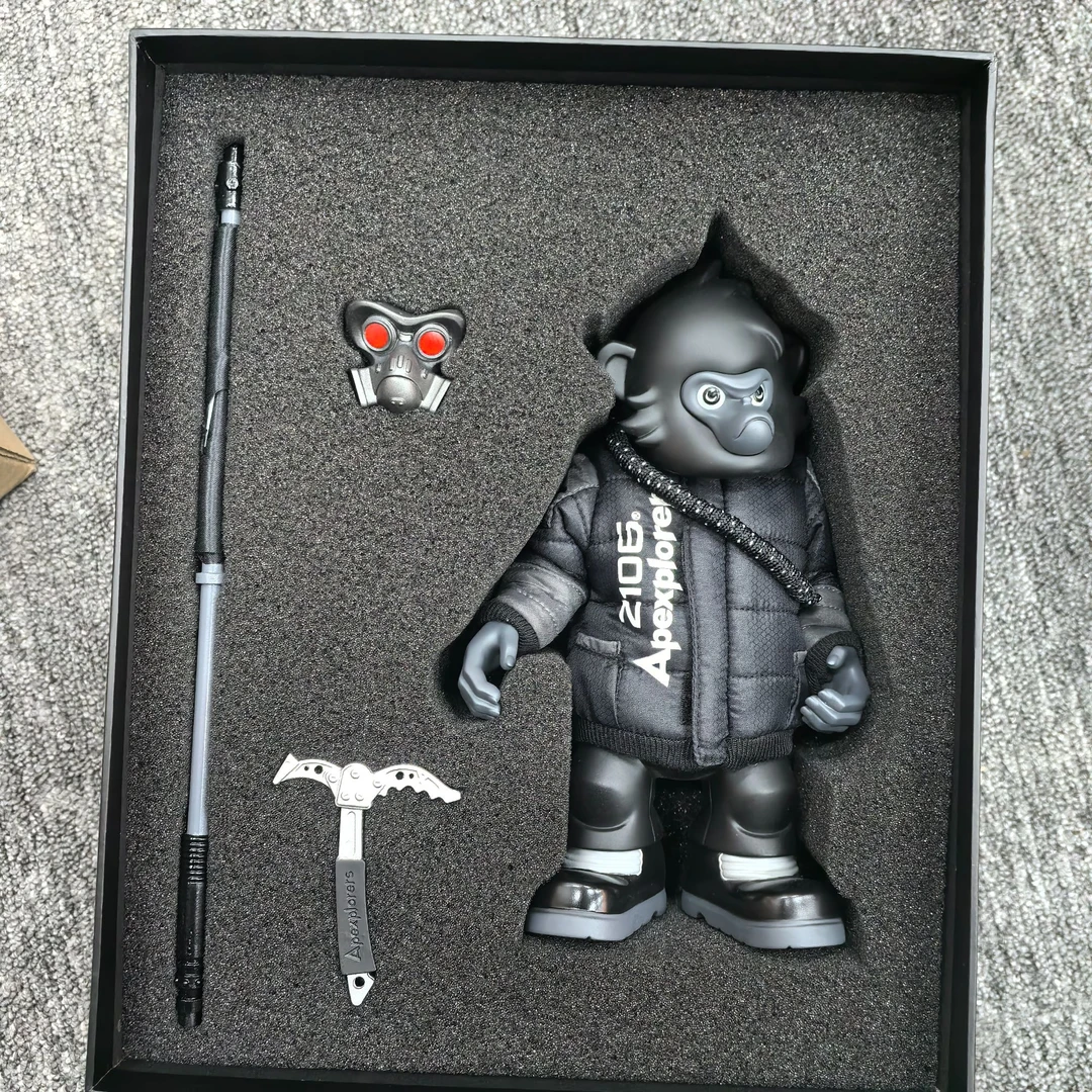 【小白】猿创作winson，黑色套装 潮流玩具