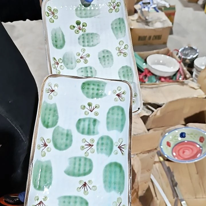 摆件陶瓷盘子碗啥都有