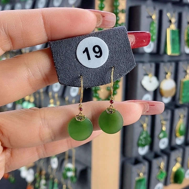 和田玉耳饰18K金镶嵌