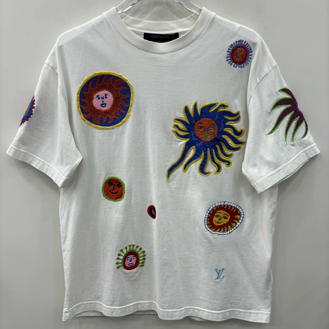 99新 LouisVuitton/路易威登 卡通面孔图案刺绣短袖/尺码M/7025