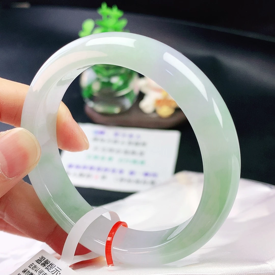 未镶嵌手镯翡翠57轮胎