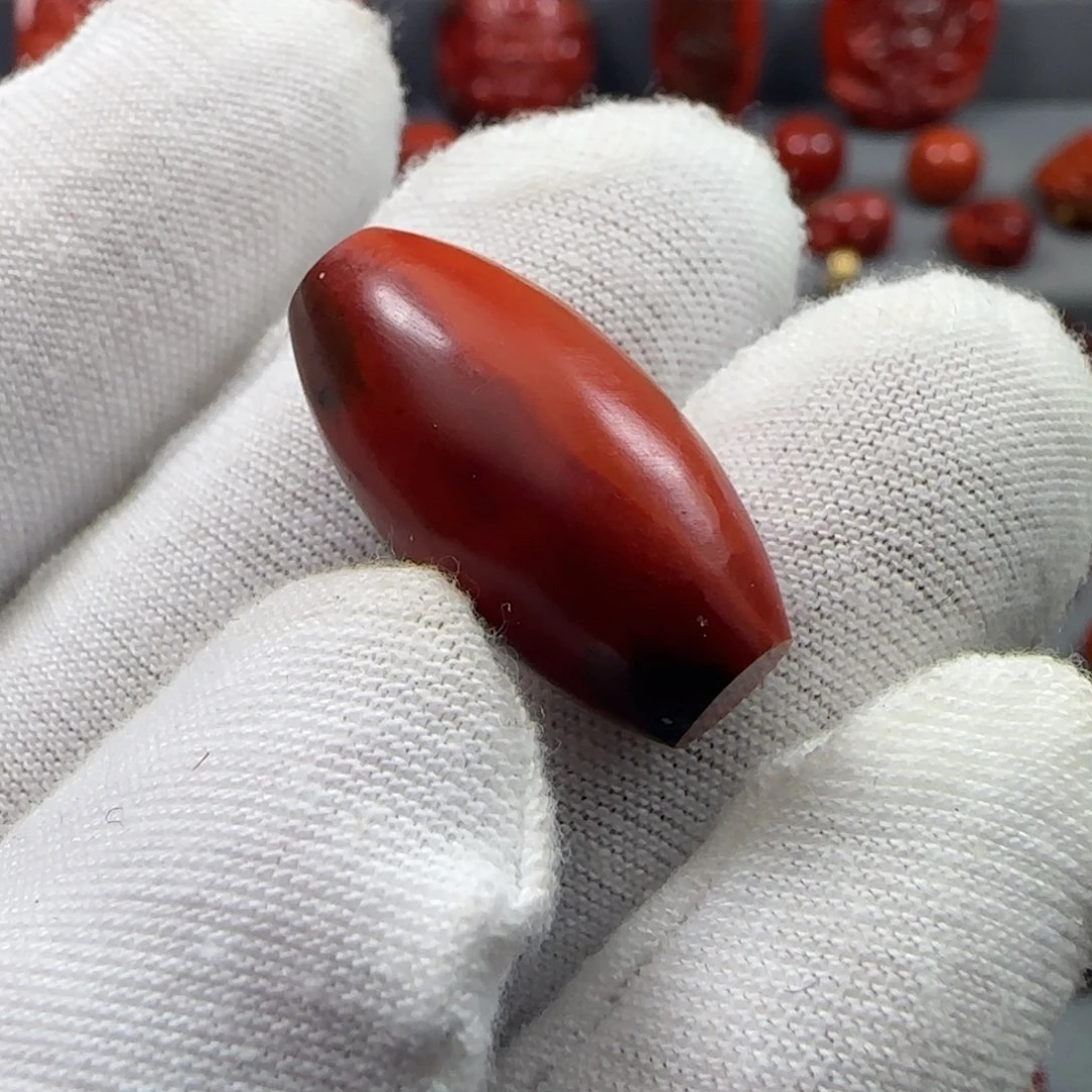 顶***厅南红玛瑙未镶嵌雕件