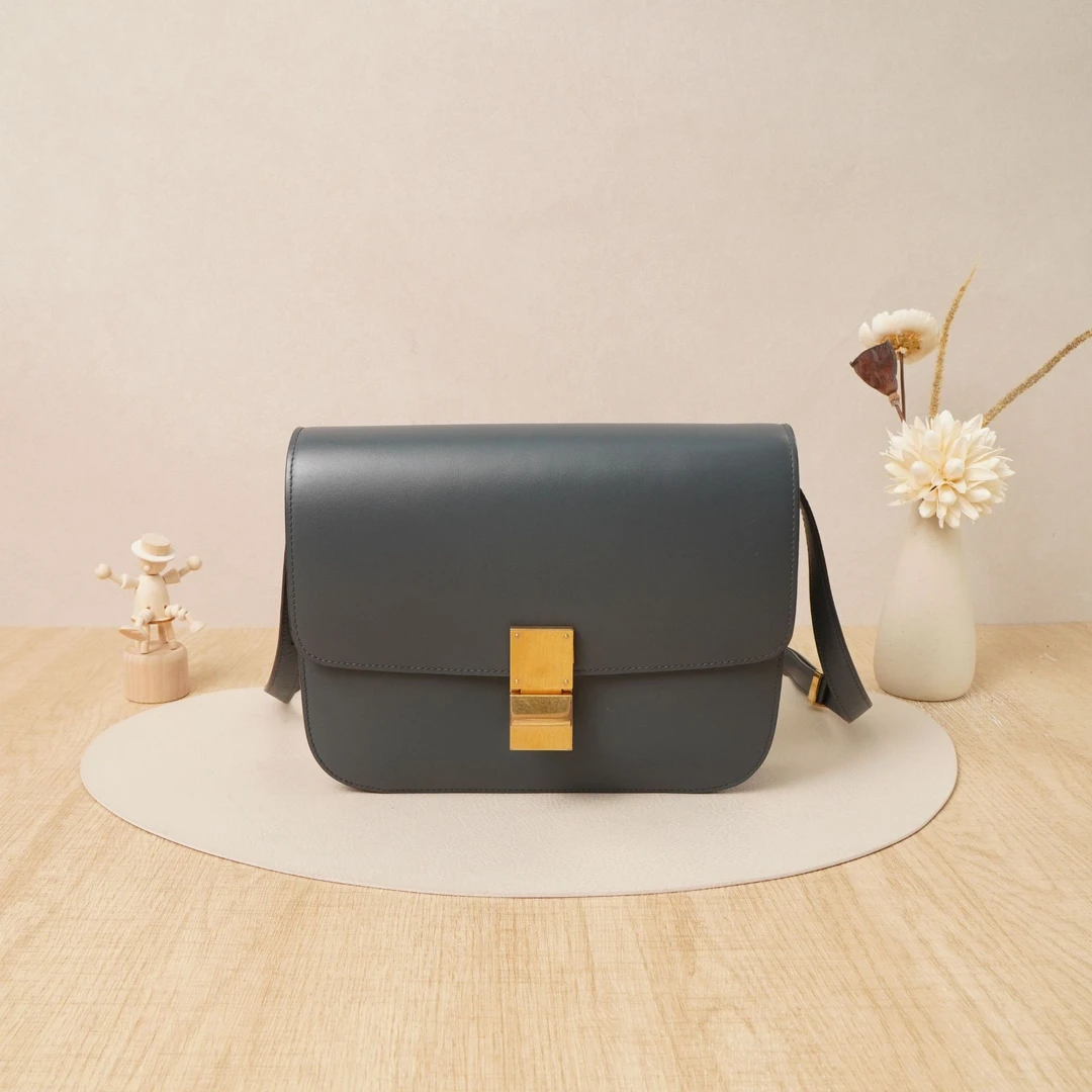 95新 Celine/思琳    赛琳box豆腐包蓝色/ DS200618