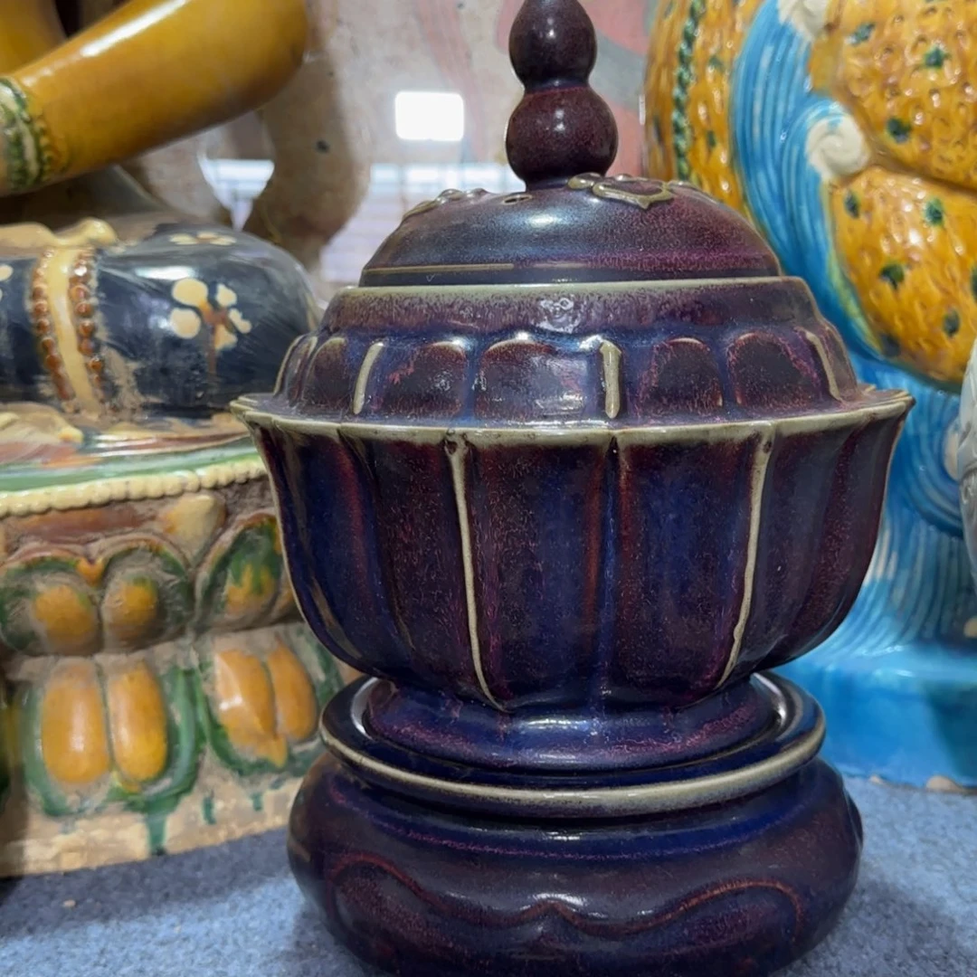 D***E陶瓷摆件摆件摆件