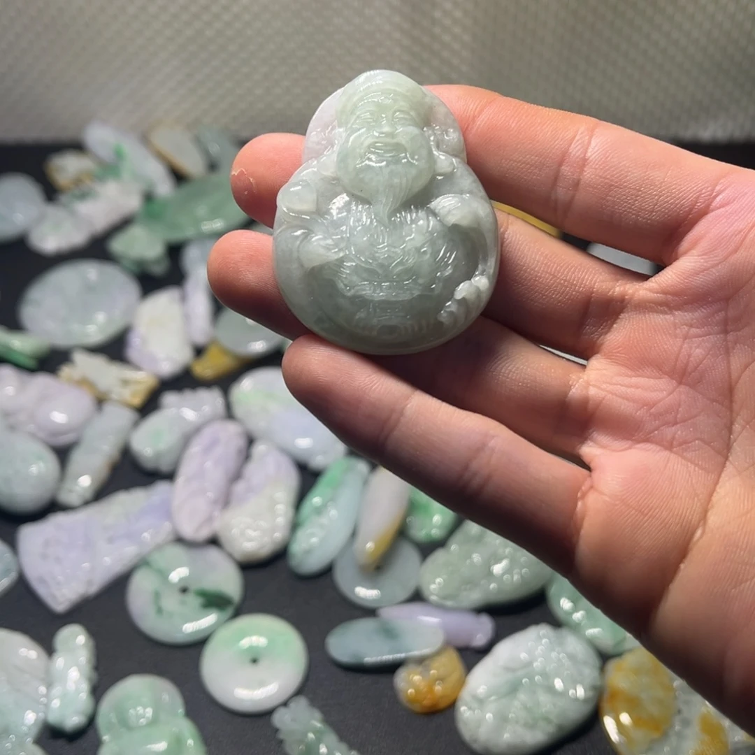 翡翠未镶嵌挂件07