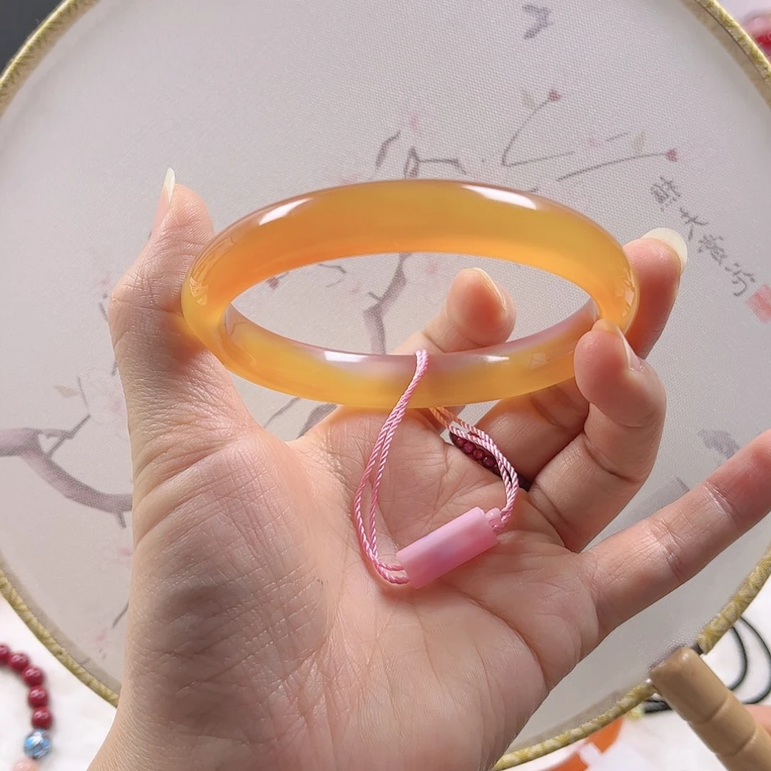 玛瑙/玉髓手镯未镶嵌陈****3