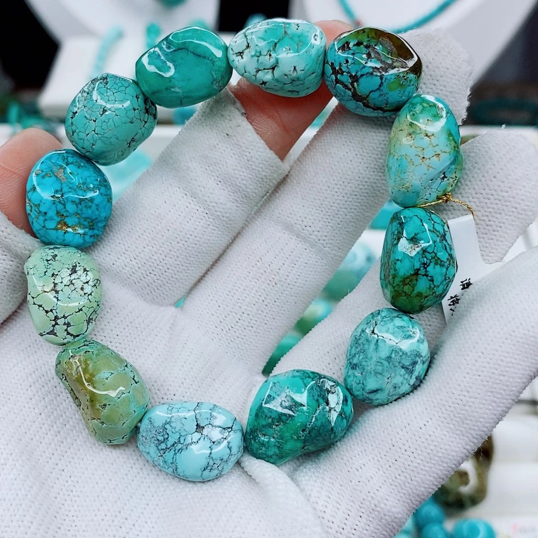 绿松石未镶嵌颈饰