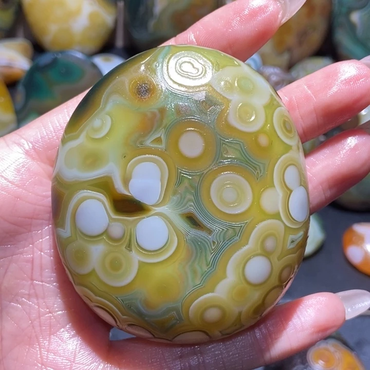 【闪购商品】未镶嵌玛瑙/玉髓珠宝奇石w w w