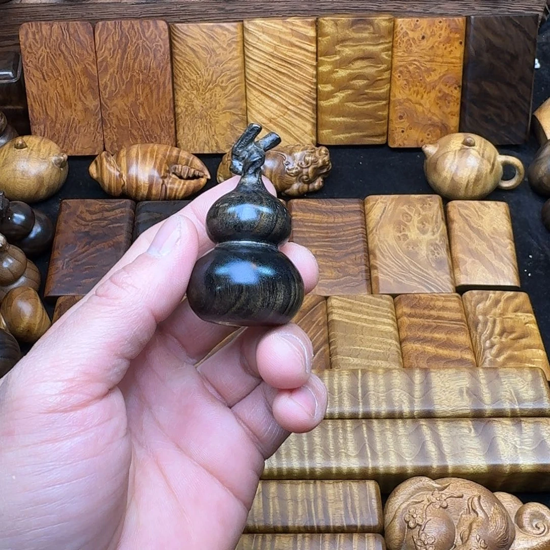 楠木金丝楠木无事牌