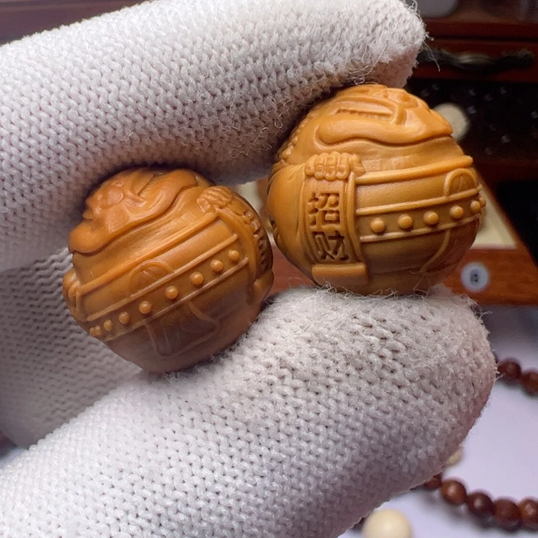 猴头核桃吊坠精工招财进宝一对