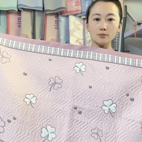 棉纱布粉色四叶草纯棉