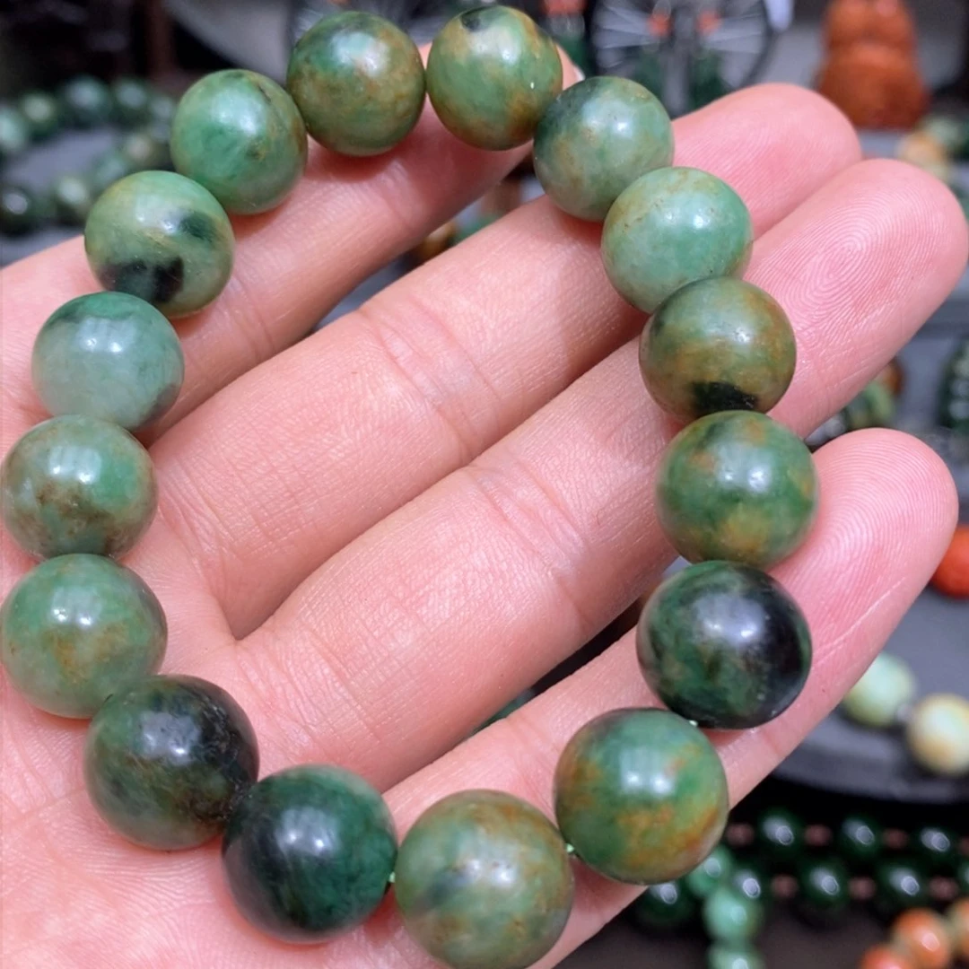 翡翠手链未镶嵌漂亮美眉