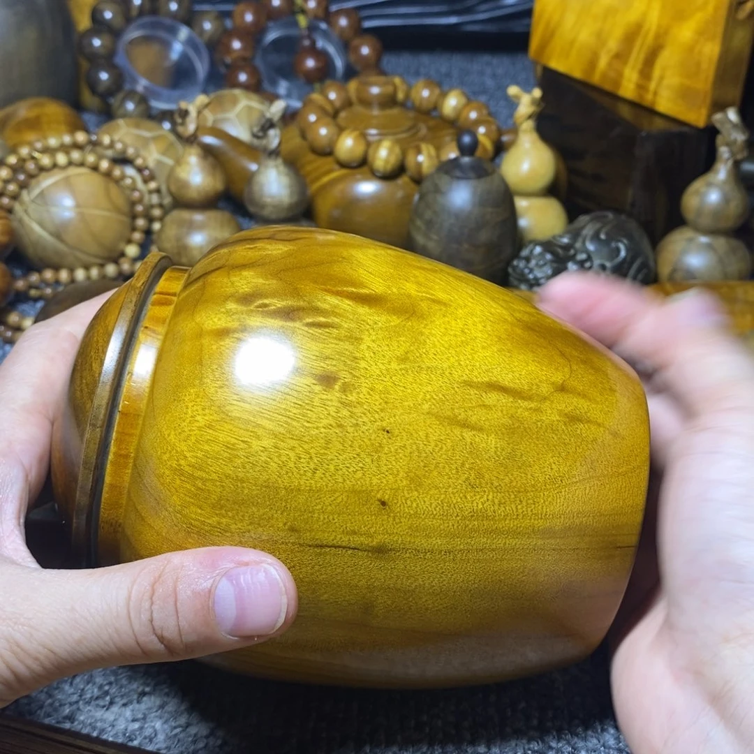 金丝楠C****Z花纹茶叶罐