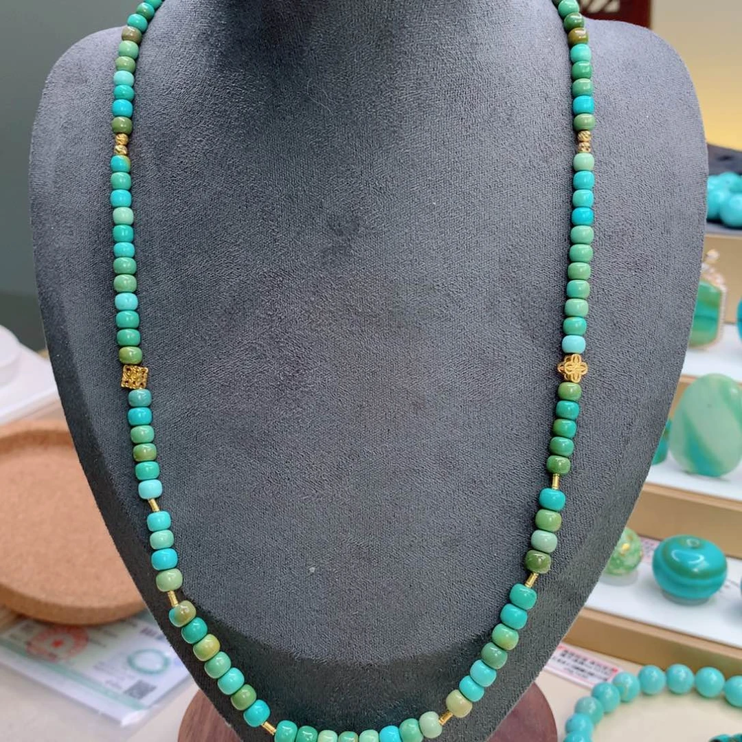 未镶嵌绿松石颈饰