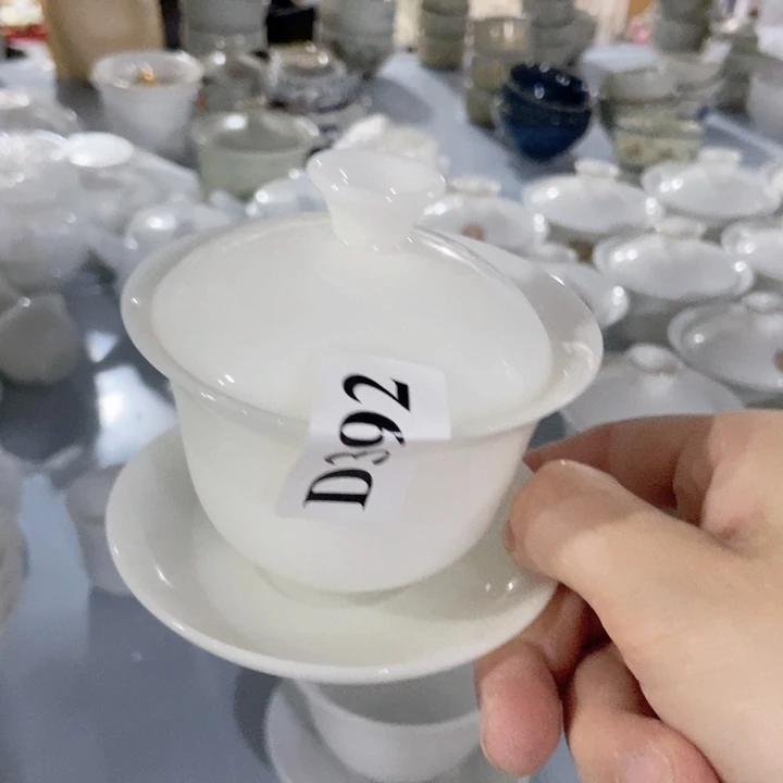 茶具微瑕，介意勿拍