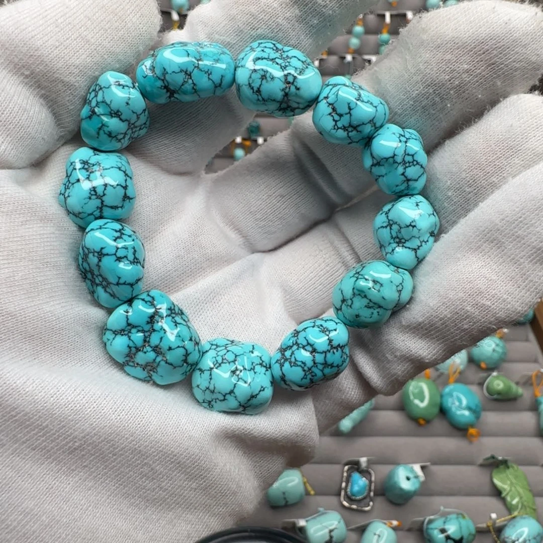 绿松石未镶嵌珠宝奇石