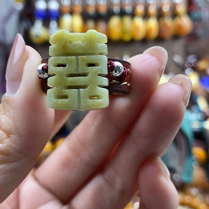 翡翠戒指未镶嵌戒指