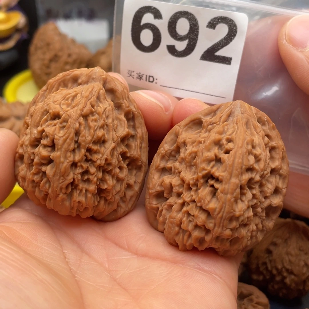 文玩核桃把件南疆高炮三角41