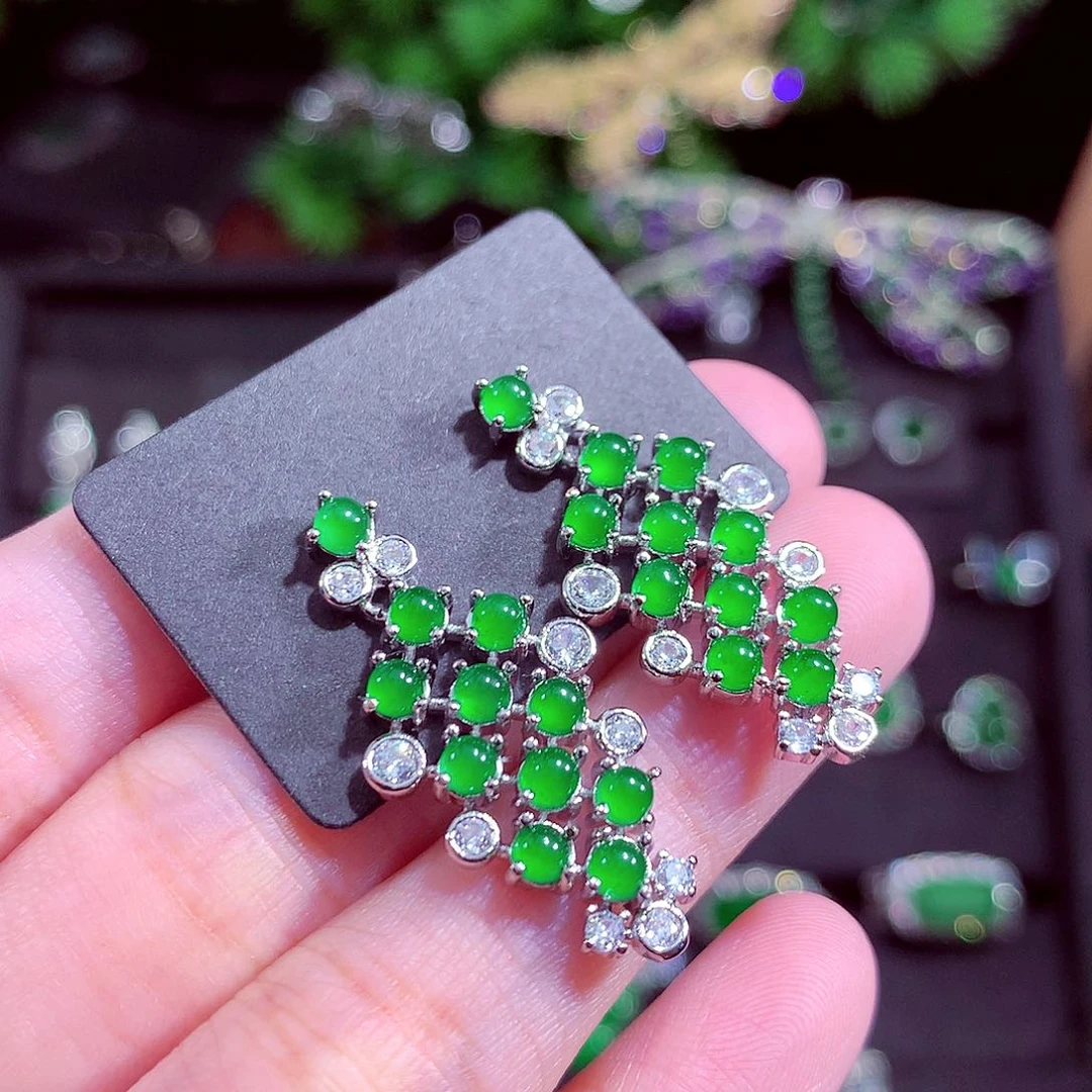 颈饰未镶嵌翡翠天然