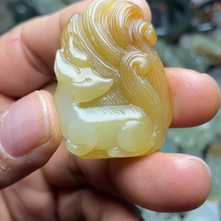 和田玉未镶嵌颈饰