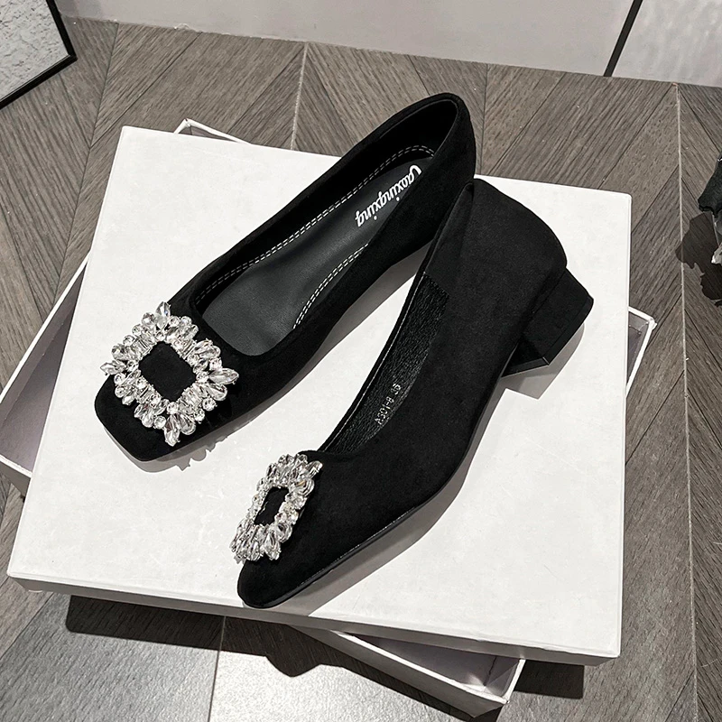 新款方头浅口粗跟百搭水钻方扣单鞋黑色工作鞋气质百搭高跟鞋软底