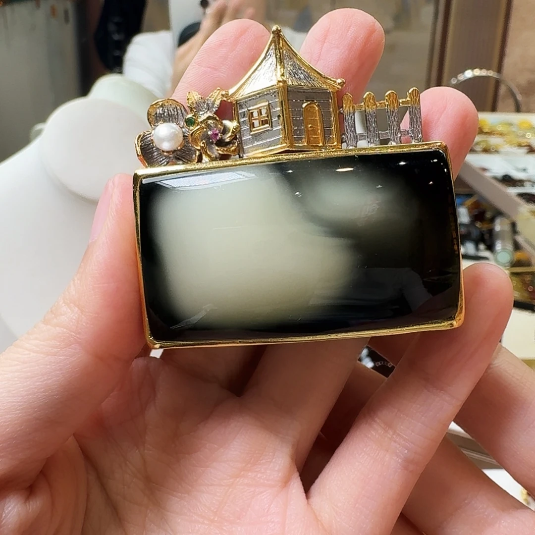 琥珀未镶嵌颈饰吊坠