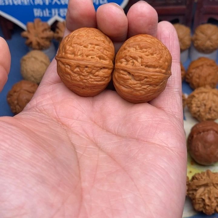 文玩核桃把件元宝墩