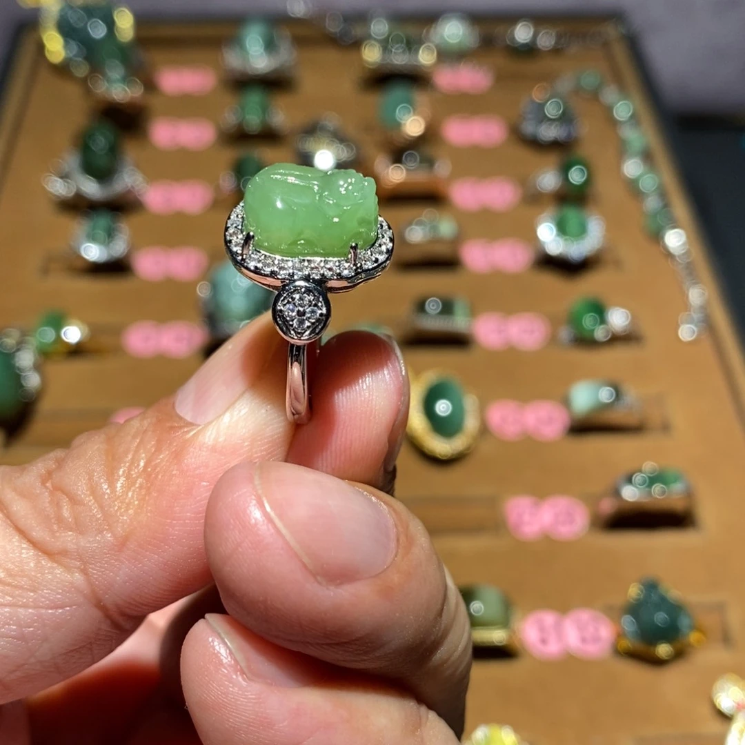 和田玉（碧玉）戒指未镶嵌