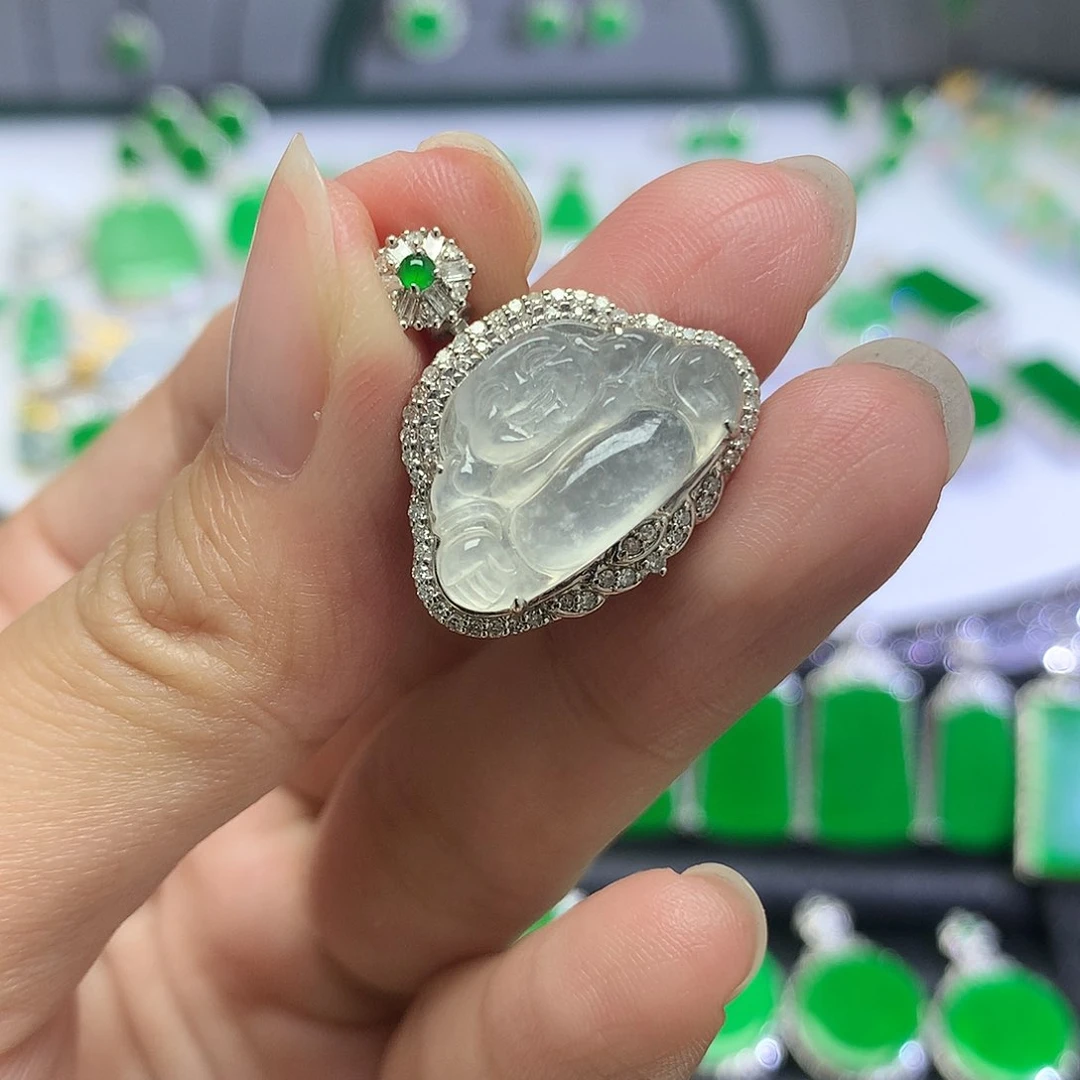 吊坠(不含链)18K金镶嵌翡翠