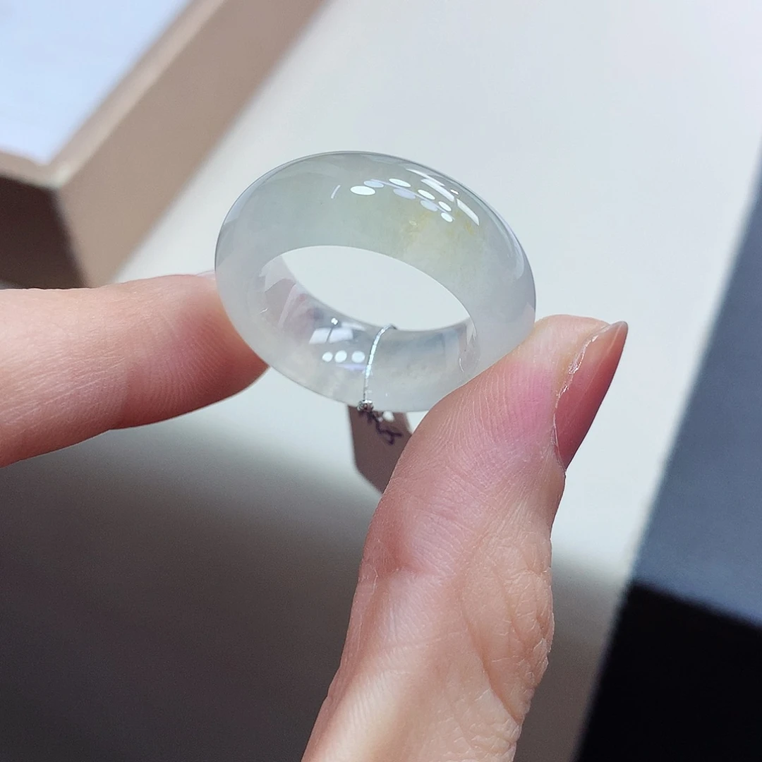 翡翠戒指未镶嵌17-18号