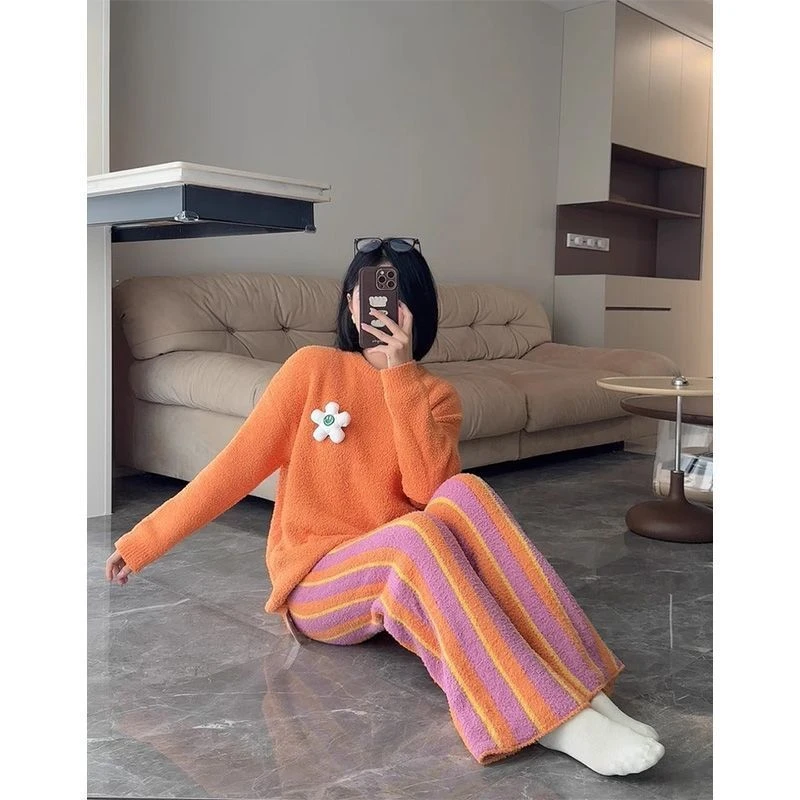 新款舒适秋冬珊瑚绒睡衣女软绵绵加厚家居服条纹套装保暖潮流轻奢