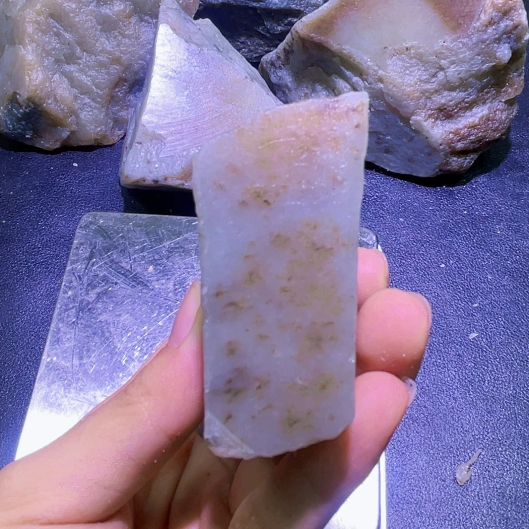 未镶嵌和田玉珠宝半成品