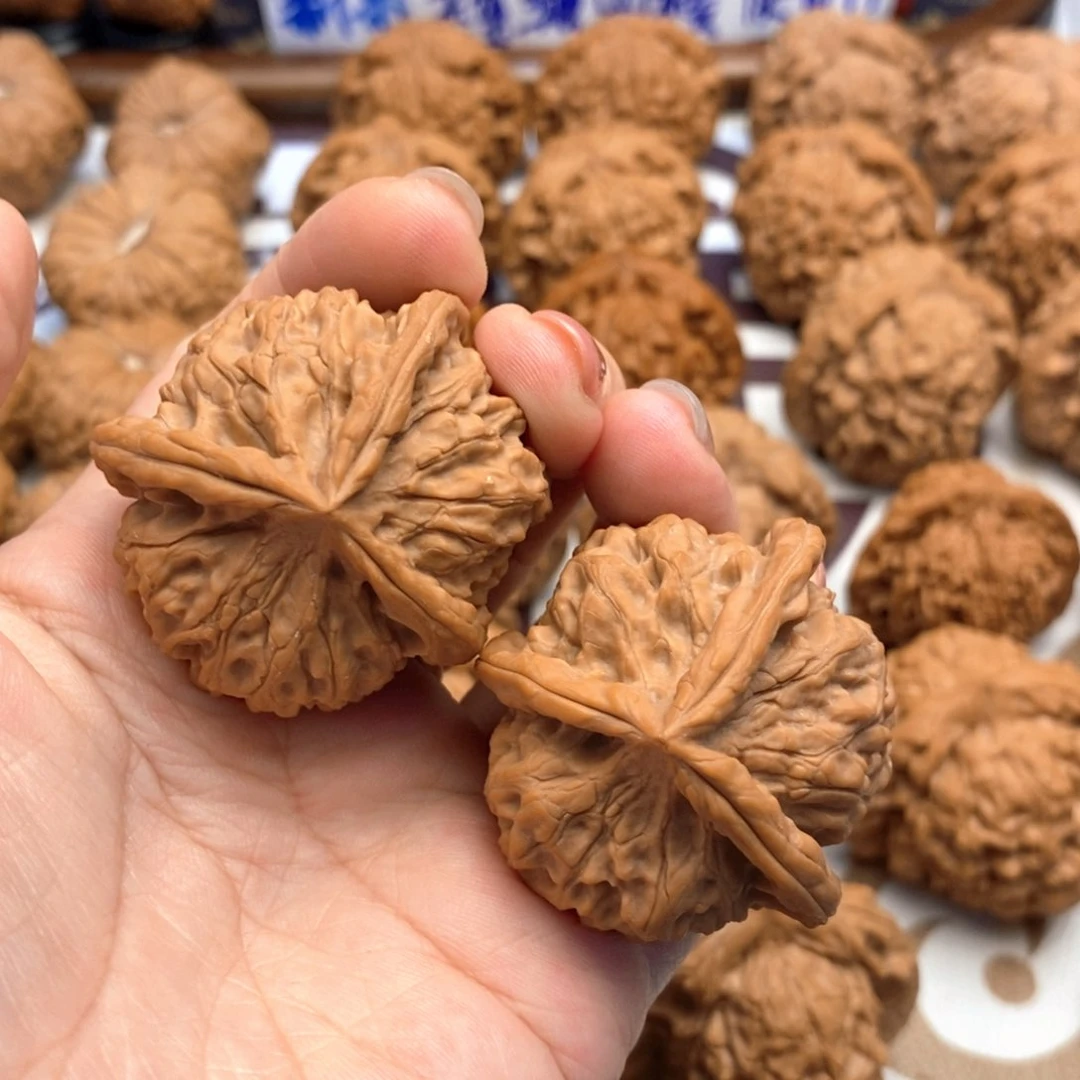 【闪购商品】文玩核桃吊坠137号玉玺丁