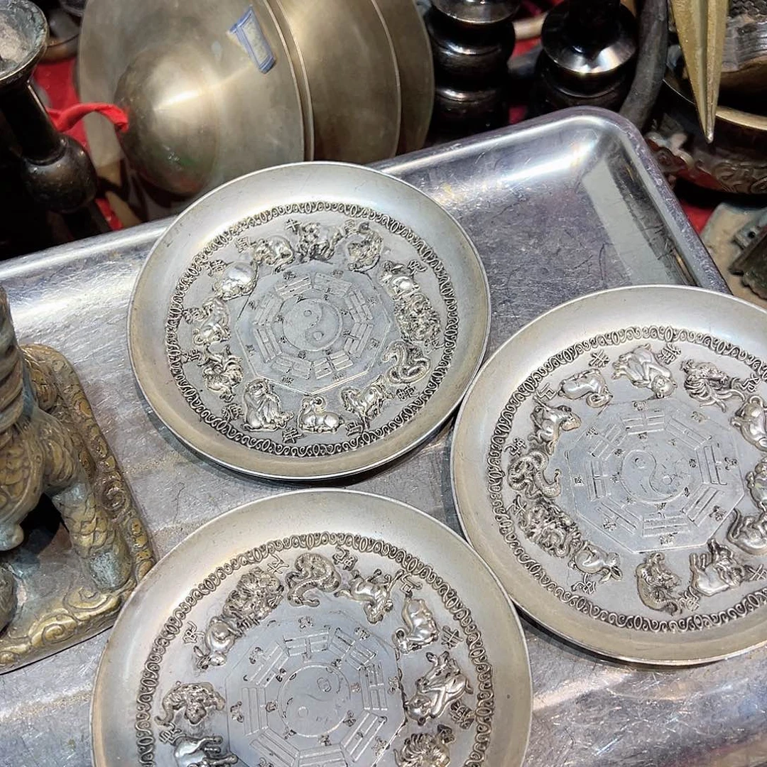 张****)黄铜摆件工艺品，