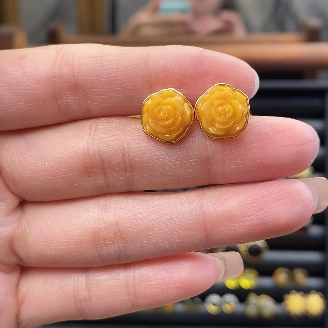 琥珀未镶嵌裸石成品