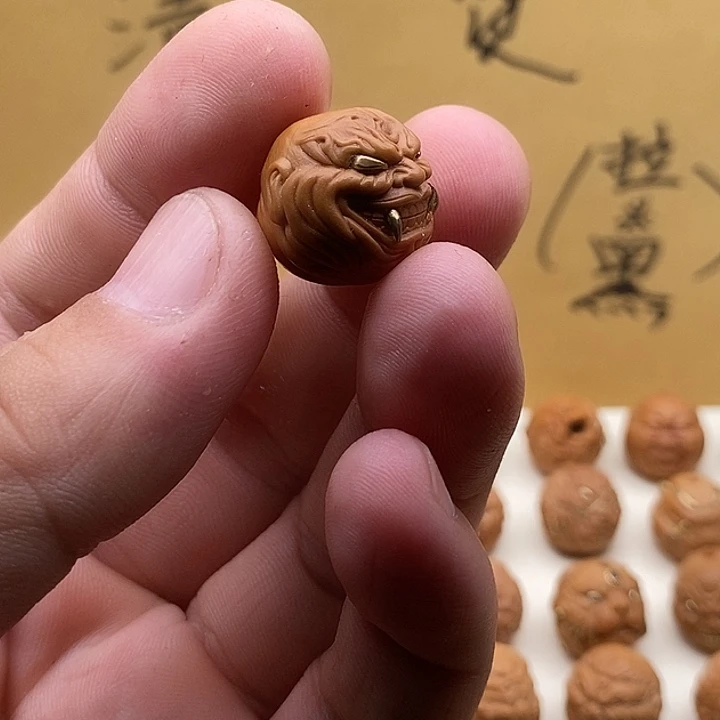 “**”猴头单颗雕刻镶嵌恶僧微笑