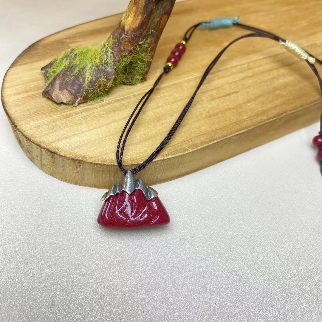 含辰砂工艺品高含量朱砂紫金砂设计款日照金山靠山朱砂吊坠保真砂