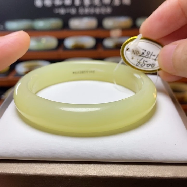 和田玉（黄玉）手镯未镶嵌